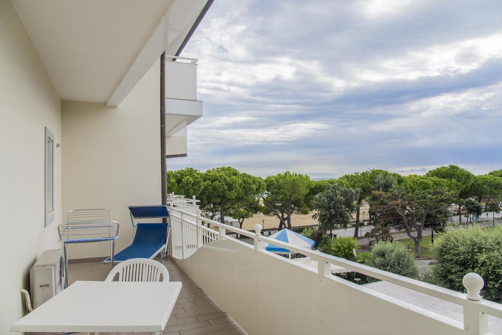 Hotel Miramare Lignano Sabbiadoro Exterior foto