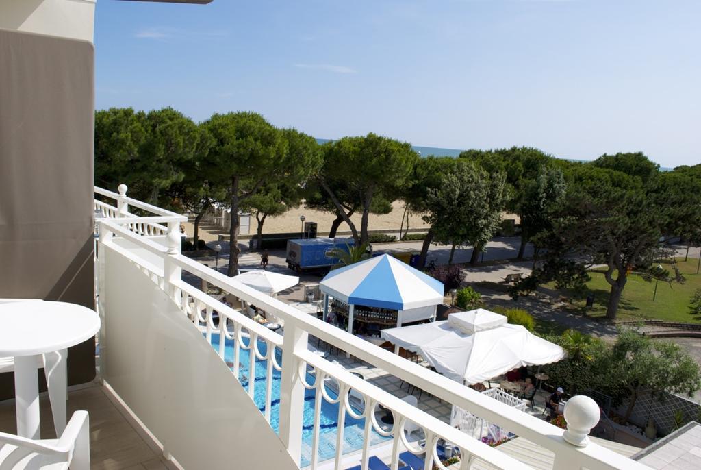 Hotel Miramare Lignano Sabbiadoro Exterior foto
